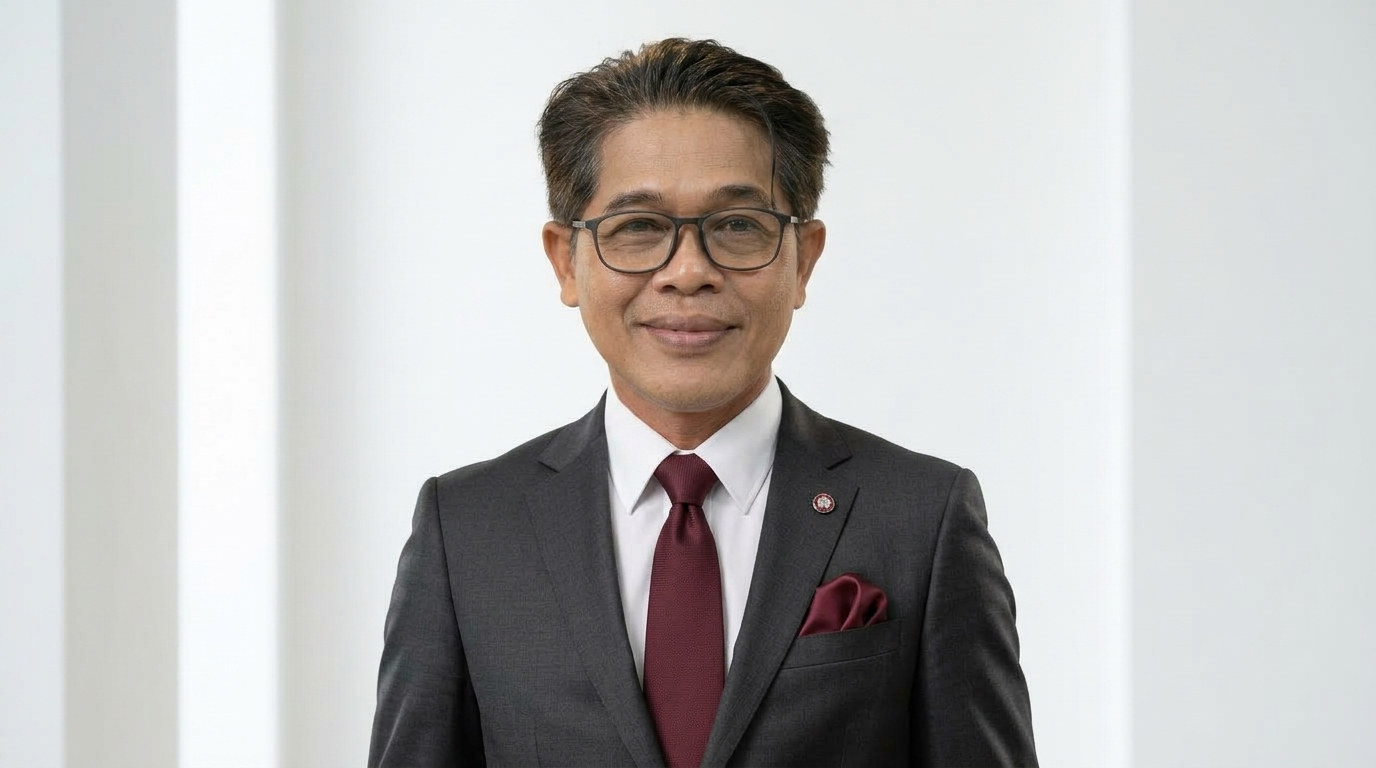 Drs.Yanther Panjaitan SH.,MH,